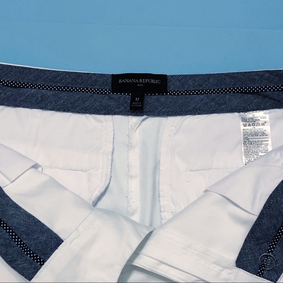 BANANA REPUBLIC | White Bermuda Shorts | Size 12 - Picture 7 of 15